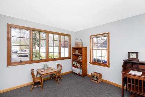 15 Maxwell Pl, Springfield, MA 01118 photo 17