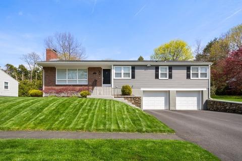 43 Pine Tree Dr, Worcester, MA 01609 photo 1