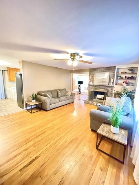 112 Laconia St, Springfield, MA 01129 photo 3