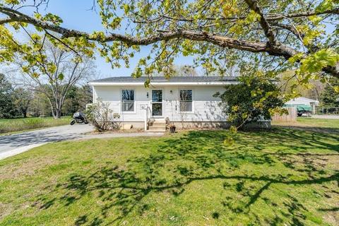 6 Kingsberry Ln, Ware, MA 01082 photo 1