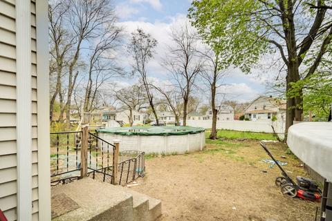 109 Middle St, Springfield, MA 01104 photo 14