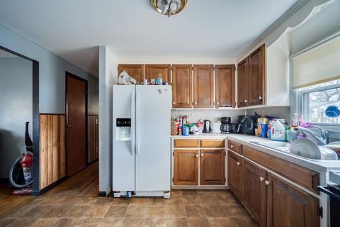 109 Middle St, Springfield, MA 01104 photo 8