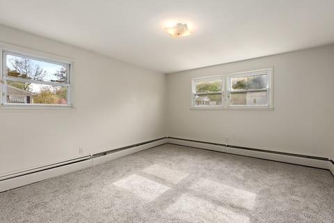 115 Treetop Ave, Springfield, MA 01118 photo 9