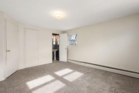 115 Treetop Ave, Springfield, MA 01118 photo 10