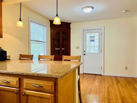 142 State St, Amherst, MA 01002 photo 8
