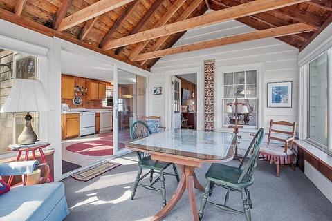 37 Coggeshall Rd, Gloucester, MA 01930 photo 9