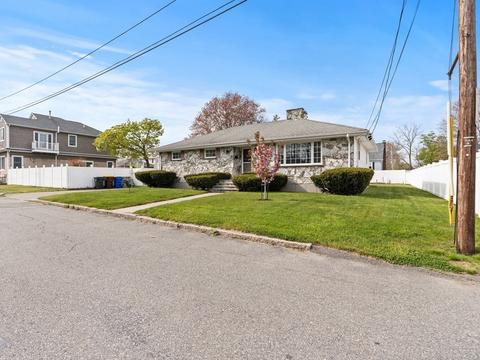 78 Consul St, Fall River, MA 02720 photo 2