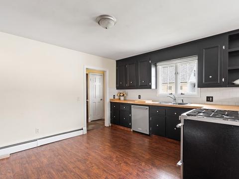 78 Consul St, Fall River, MA 02720 photo 5