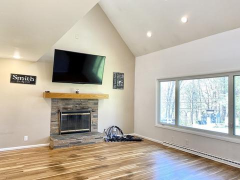 437 Maple St, Franklin, MA 02038 photo 4