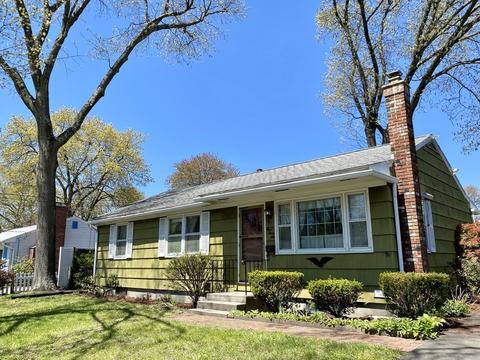 136 Stebbins St, Chicopee, MA 01020 photo 2