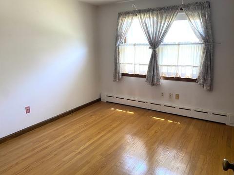 136 Stebbins St, Chicopee, MA 01020 photo 20