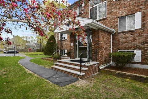 52 Purchase St #C8, Danvers, MA 01923 photo 1