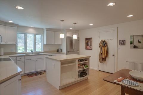 54 Massachusetts Ave, Harvard, MA 01451 photo 3
