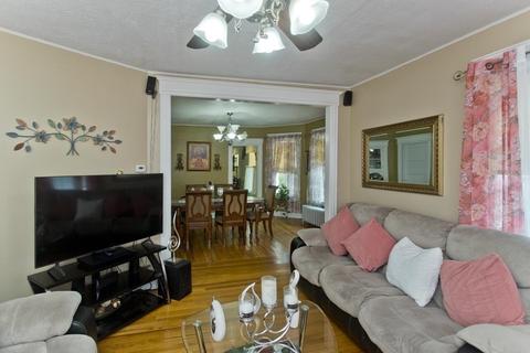 74 Massachusetts Ave, Springfield, MA 01109 photo 7