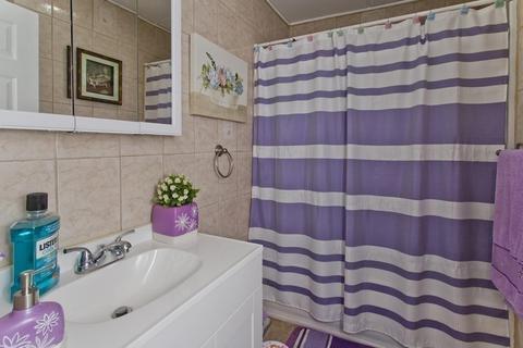 74 Massachusetts Ave, Springfield, MA 01109 photo 32
