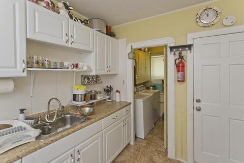 74 Massachusetts Ave, Springfield, MA 01109 photo 14