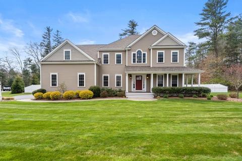 3 Dutton Dr, Mansfield, MA 02048 photo 2