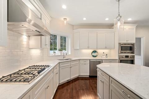 3 Dutton Dr, Mansfield, MA 02048 photo 14
