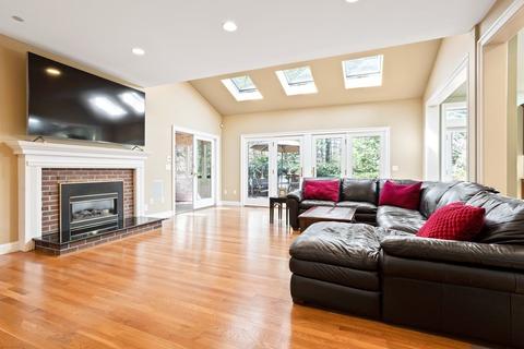2 Blueberry Path, Acton, MA 01720 photo 9