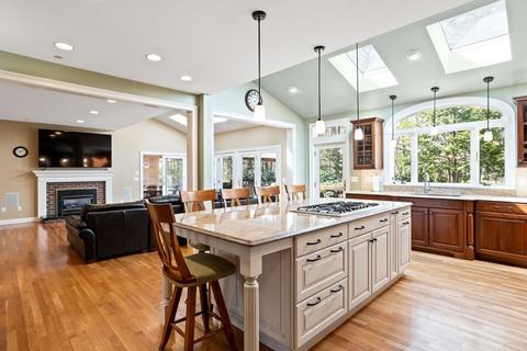 2 Blueberry Path, Acton, MA 01720 photo 6