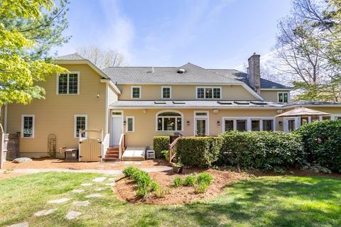 2 Blueberry Path, Acton, MA 01720 photo 2