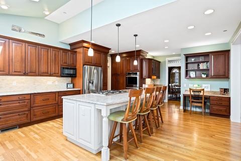 2 Blueberry Path, Acton, MA 01720 photo 8