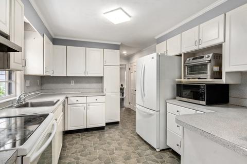 445 Greendale Ave, Needham, MA 02492 photo 8