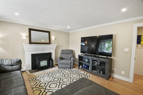 96 Angelo St, Worcester, MA 01604 photo 3