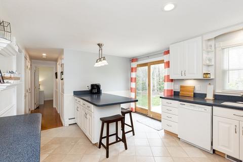 68 Seans Cir, Barnstable, MA 02632 photo 12