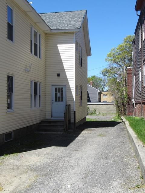 10 Cottage St, Worcester, MA 01609 photo 4