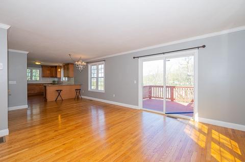 203 Norfolk St, Worcester, MA 01604 photo 7