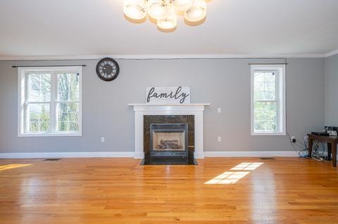 203 Norfolk St, Worcester, MA 01604 photo 6
