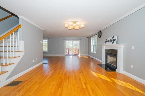 203 Norfolk St, Worcester, MA 01604 photo 4