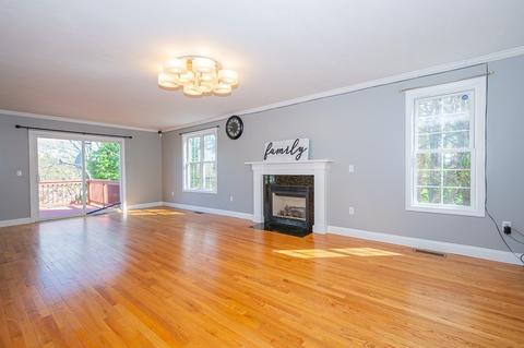 203 Norfolk St, Worcester, MA 01604 photo 5