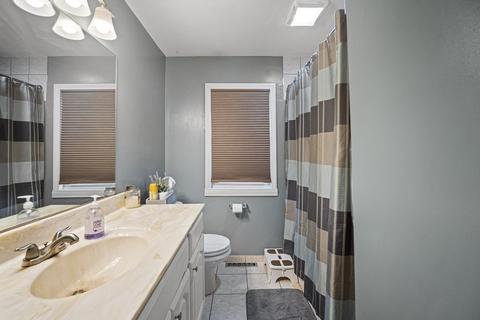 82 Wallace Ave, Chicopee, MA 01020 photo 30