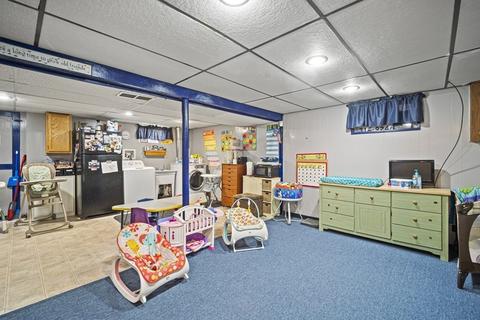 82 Wallace Ave, Chicopee, MA 01020 photo 32
