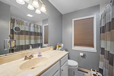 82 Wallace Ave, Chicopee, MA 01020 photo 31