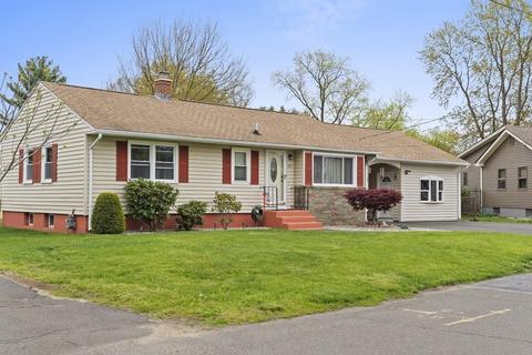 82 Wallace Ave, Chicopee, MA 01020 photo 2