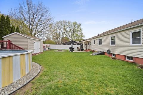 82 Wallace Ave, Chicopee, MA 01020 photo 12