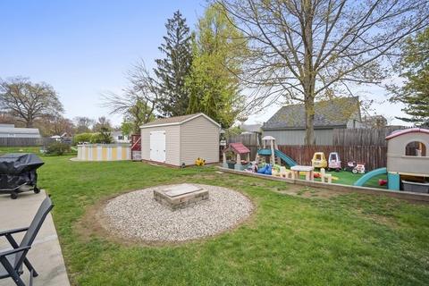 82 Wallace Ave, Chicopee, MA 01020 photo 10