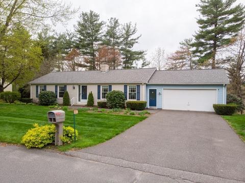 24 Westview Ter, Easthampton, MA 01027 photo 1