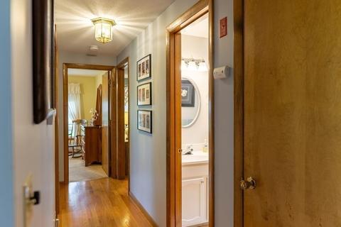 24 Westview Ter, Easthampton, MA 01027 photo 10