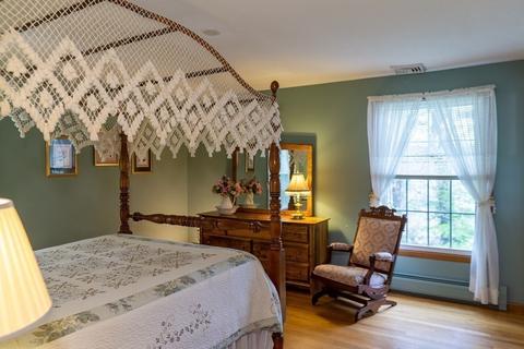 24 Westview Ter, Easthampton, MA 01027 photo 14