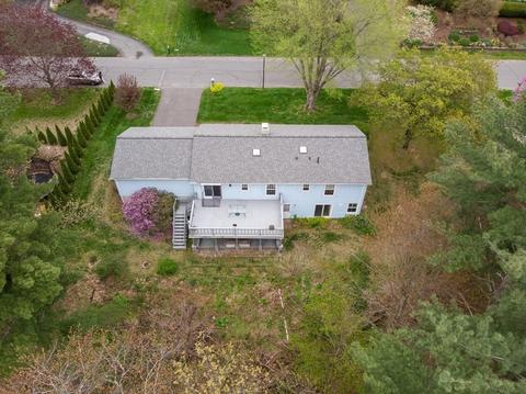 24 Westview Ter, Easthampton, MA 01027 photo 3