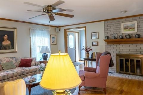 24 Westview Ter, Easthampton, MA 01027 photo 5
