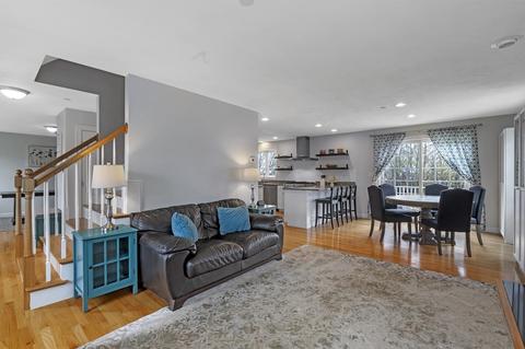 42 Folger Ave, Beverly, MA 01915 photo 12