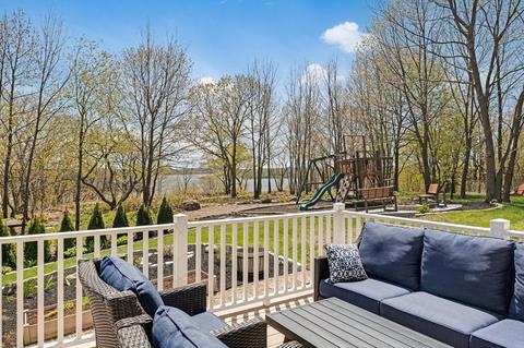 42 Folger Ave, Beverly, MA 01915 photo 4