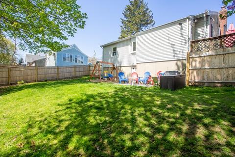 16 Bates Park Ave, Beverly, MA 01915 photo 22