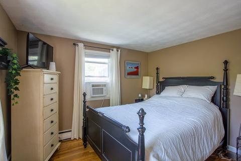 16 Bates Park Ave, Beverly, MA 01915 photo 17
