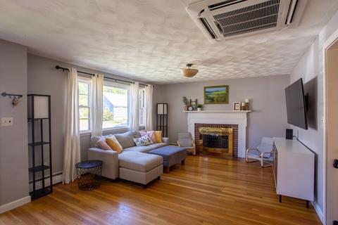 16 Bates Park Ave, Beverly, MA 01915 photo 5